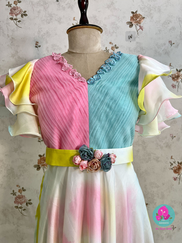 Gender Reveal outfit in asymmetric hem