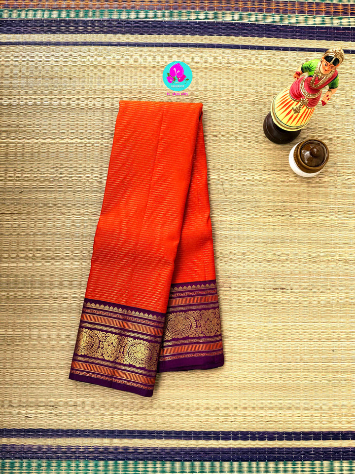 3g zari vaira oosi design traditional vintage peacock border Kanchipattu saree