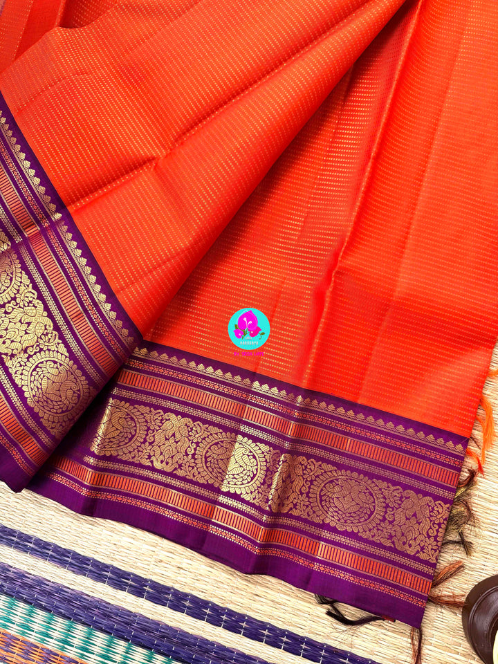 3g zari vaira oosi design traditional vintage peacock border Kanchipattu saree
