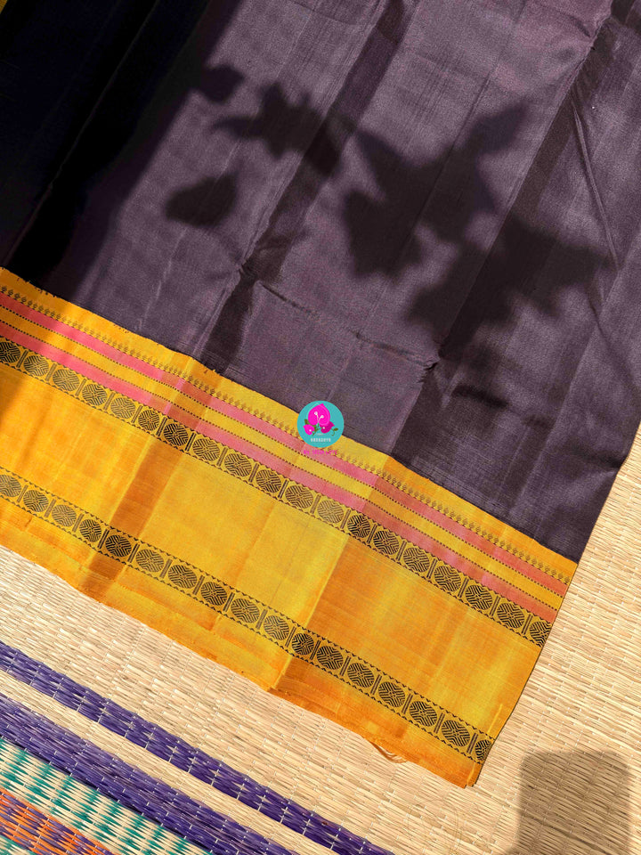 The Sannajaji Whisper: Zero Zari Kanjivaram in Aubergine and Mustard