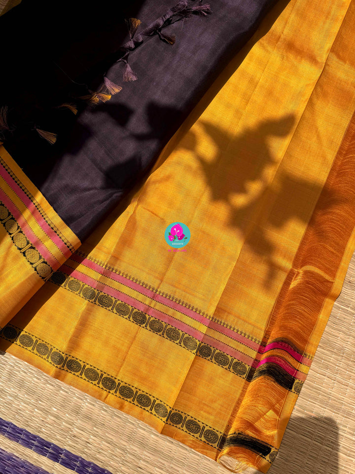 The Sannajaji Whisper: Zero Zari Kanjivaram in Aubergine and Mustard