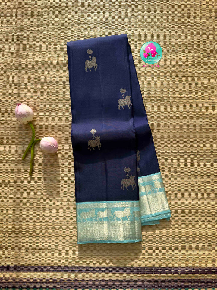 Divine Serenity: Midnight Navy & Sea Green Nandini Weave Kanchipattu Silk Saree