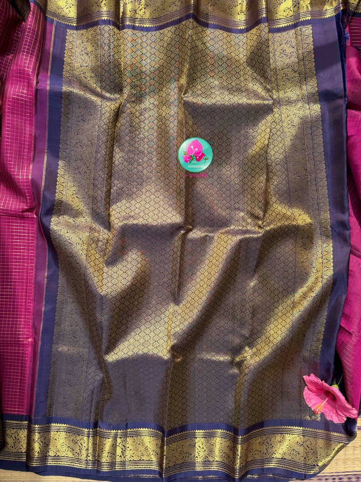 Imperial Magenta & Midnight Navy: Dark Pink Vaira Oosi Kanchipattu Saree