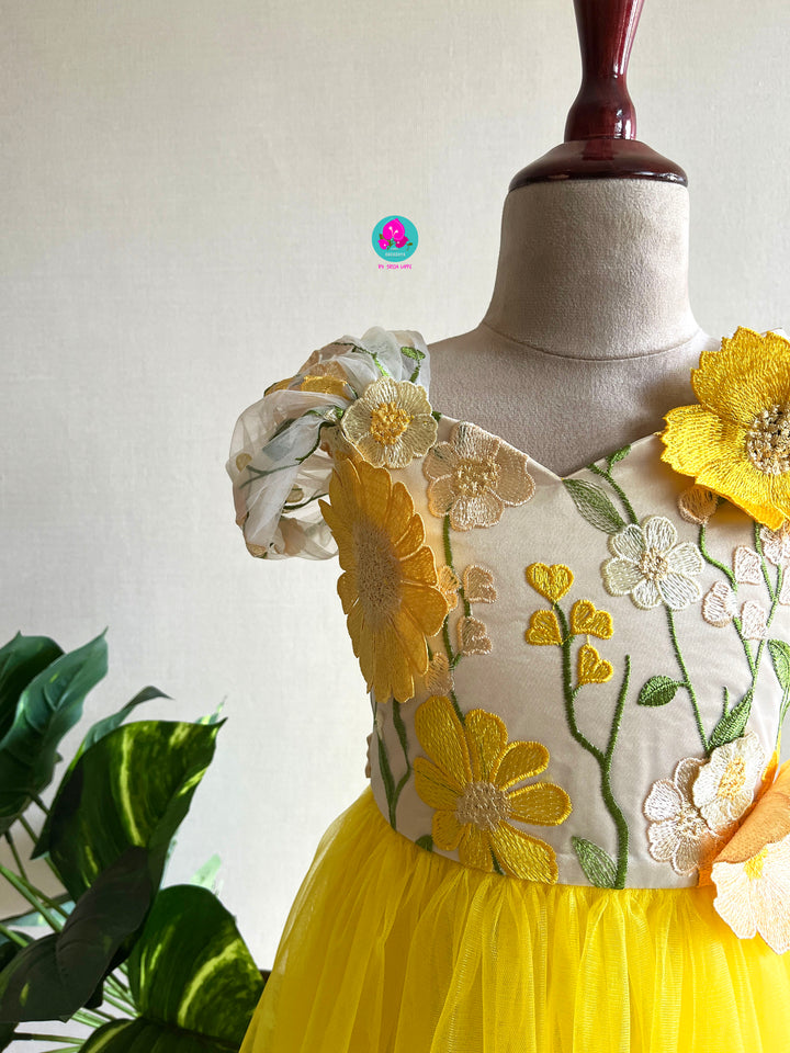 Appliqué worked netted frock