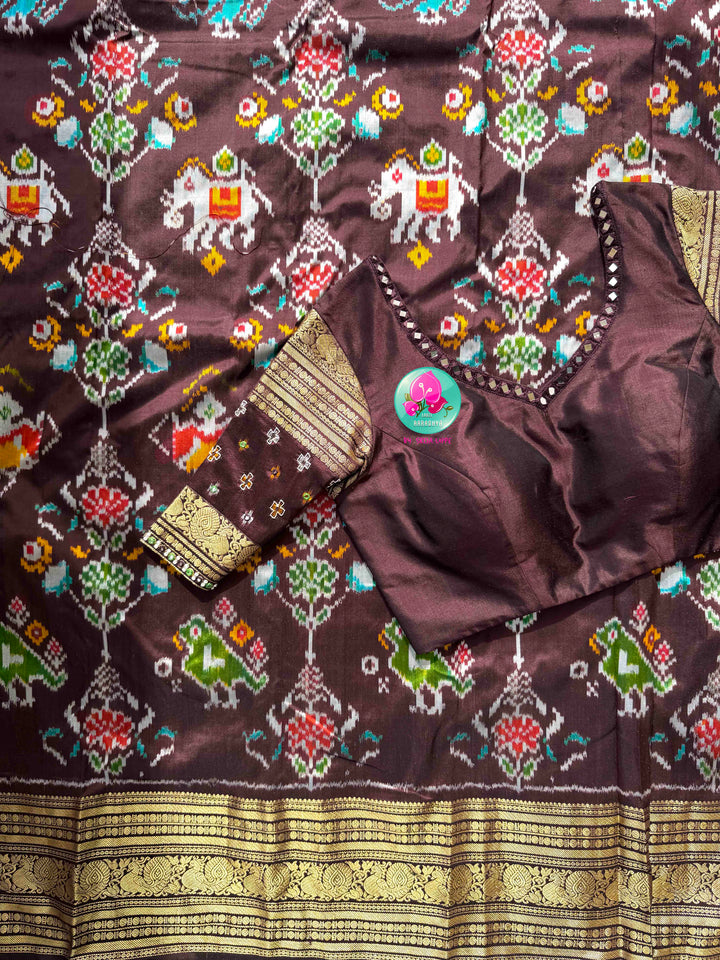 Earthy Heritage: Dark Cocoa Brown Pure Silk 5-Motif Ikkat Saree & Zardozi Mirror Blouse