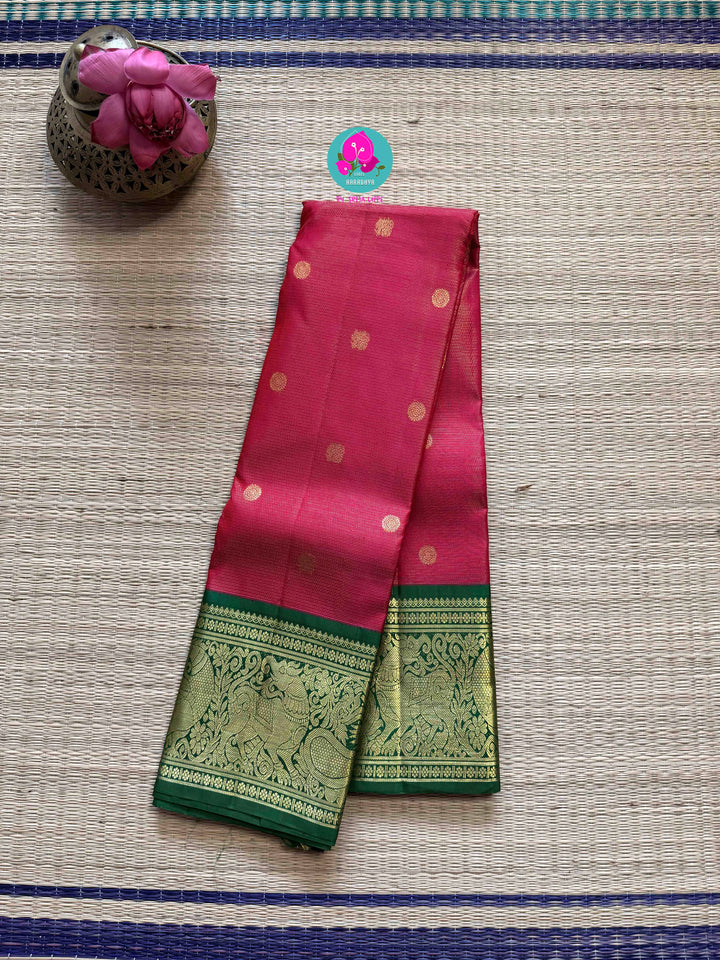 Vaira oosi Kanchipuram handloom saree in vintage Pink and Green