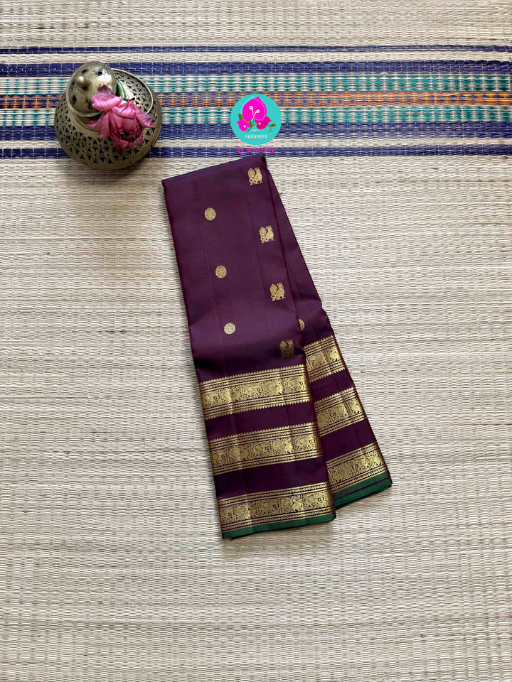 Kanchipuram 2g zari brown vintage pure saree with big border