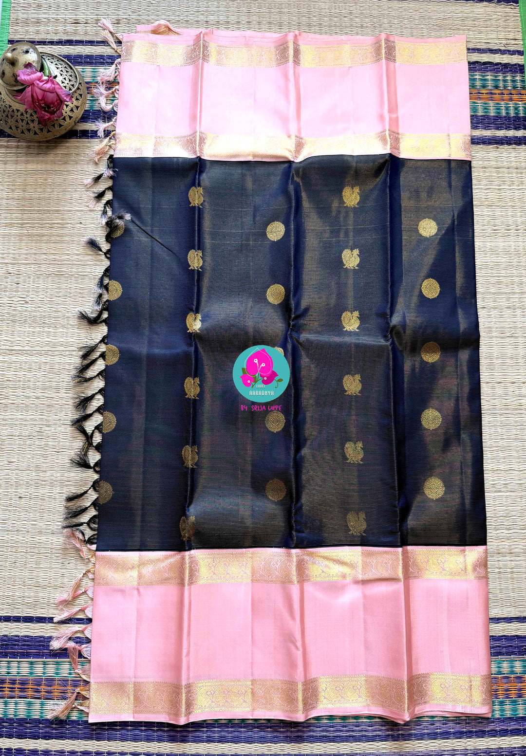 Ocean Whispers & Rose Blush: Kanjivaram Vaira Oosi Saree in Navy Blue and Baby Pink