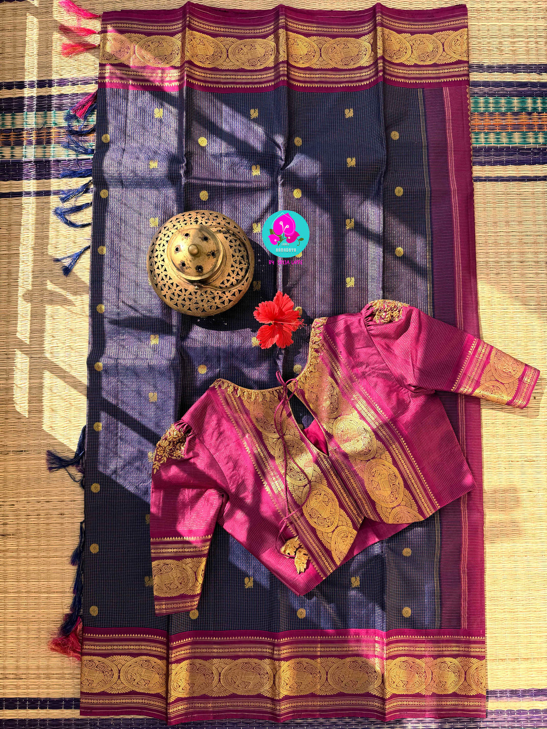 Navy Blue Kanjivaram Vaira Oosi with Bold Magenta Contrast and Embroidered Blouse