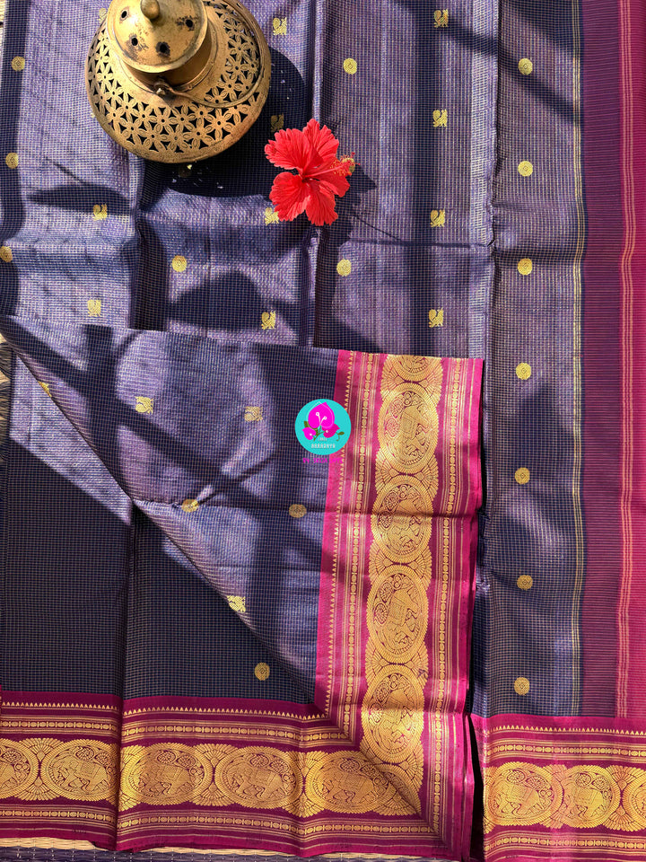 Navy Blue Kanjivaram Vaira Oosi with Bold Magenta Contrast and Embroidered Blouse