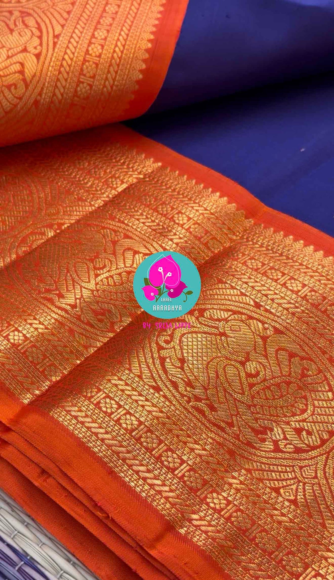 The Contemporary Classic: Fusion Kanchipattu Saree with Vaira Oosi Grid and Vintage Contrast