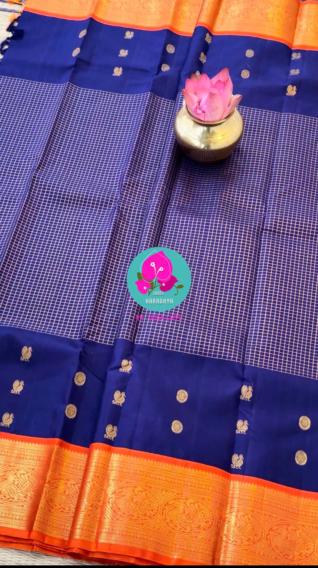 The Contemporary Classic: Fusion Kanchipattu Saree with Vaira Oosi Grid and Vintage Contrast