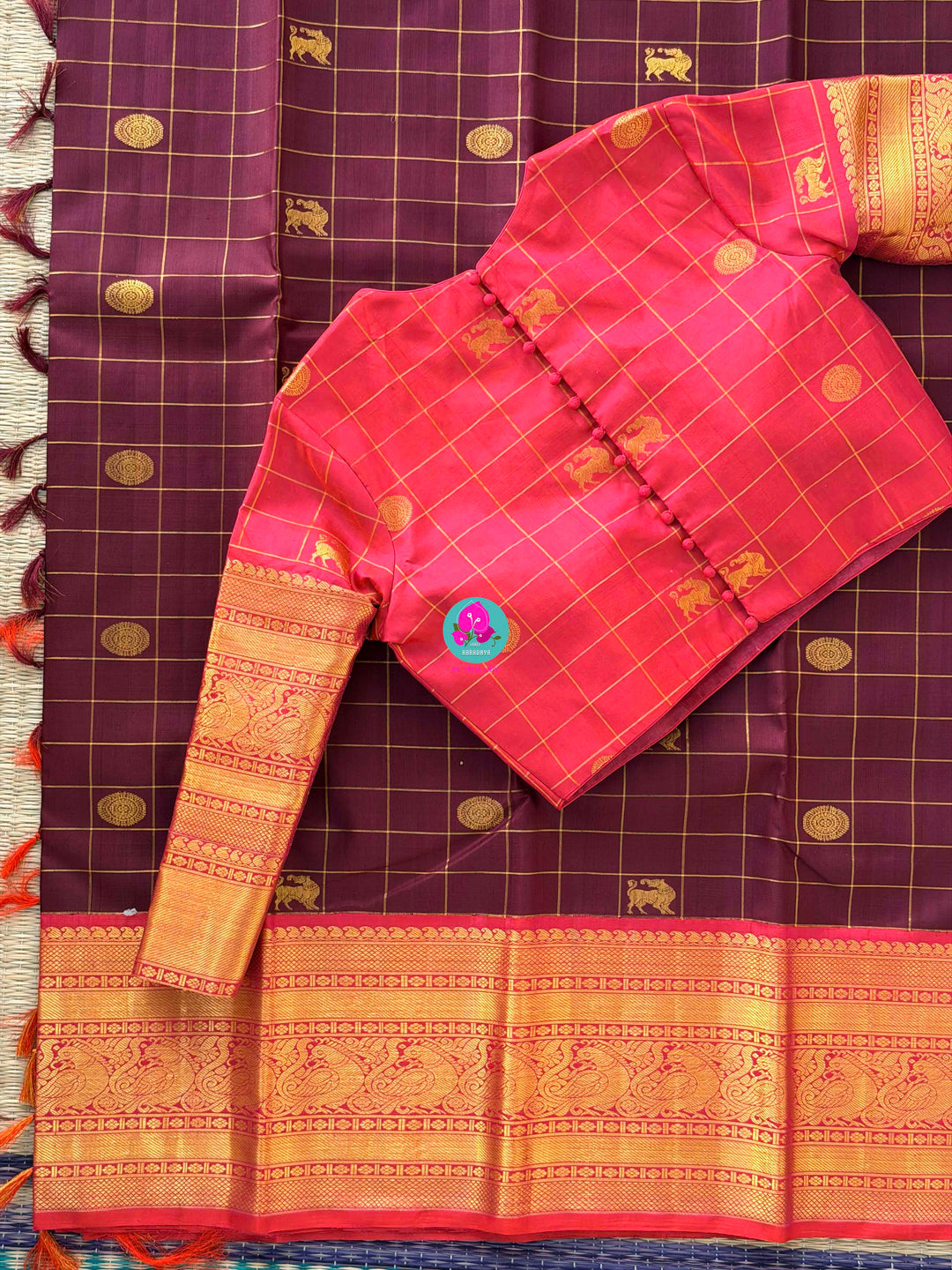 2G Zari Pure Kanchipuram saree in vintage vaira oosi checks paired with Full sleeve blouse