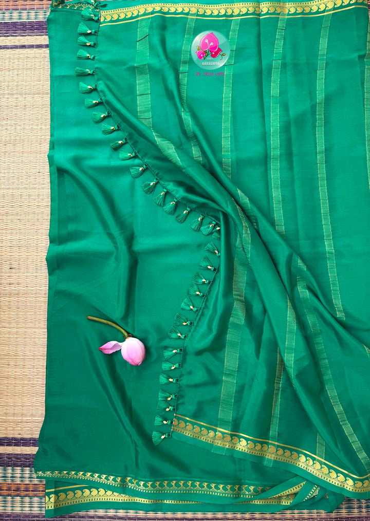 Verdant Opulence: Jewel Emerald Green 120gsm Pure Mysore Silk & Pink Fusion Kundan Blouse