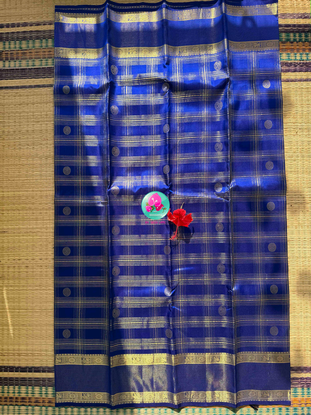 Imperial Sapphire: Royal Blue Checkered Kanchipattu Silk Saree with Vaira Oosi Twist