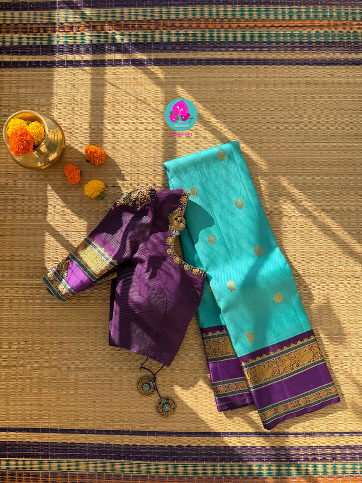 Azure Mists & Royal Night: The 2G Zari Kanchipuram Symphony