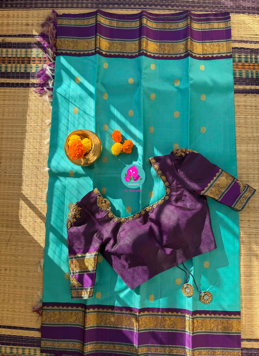 Azure Mists & Royal Night: The 2G Zari Kanchipuram Symphony