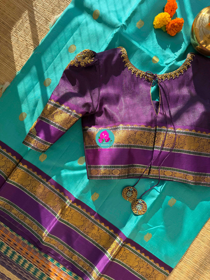Azure Mists & Royal Night: The 2G Zari Kanchipuram Symphony