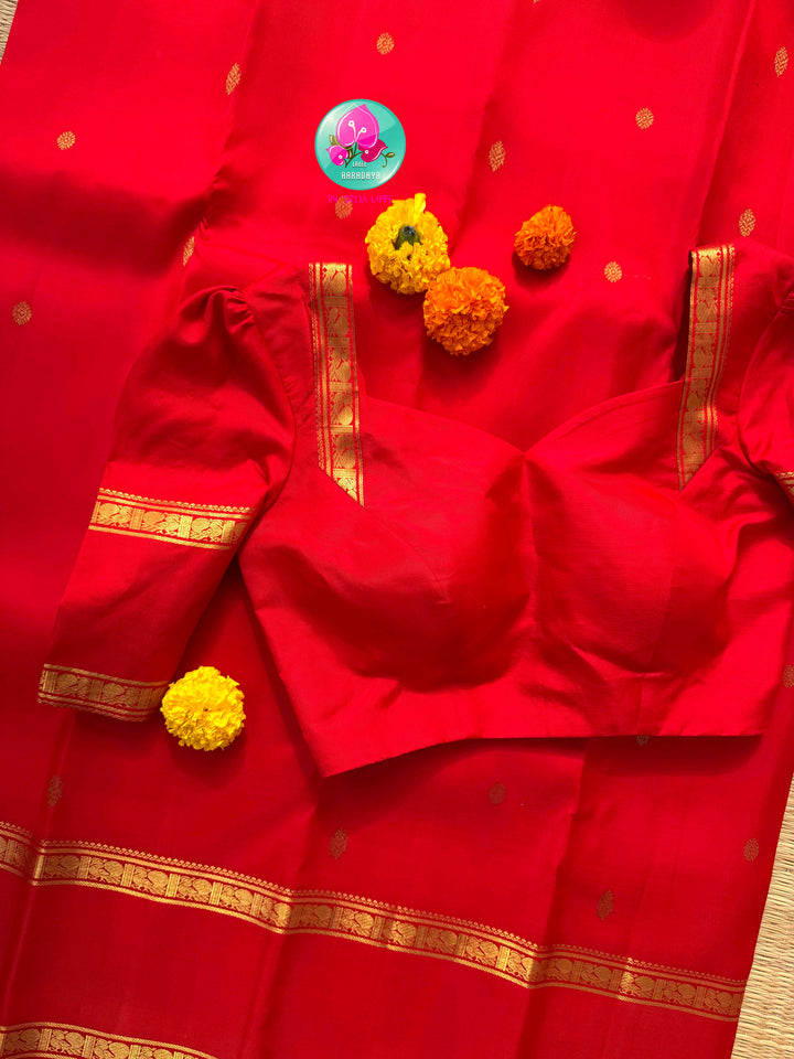 Radiant Crimson Splendor: Pure Kanchipattu Handloom Red Saree with Designer Patterned Blouse