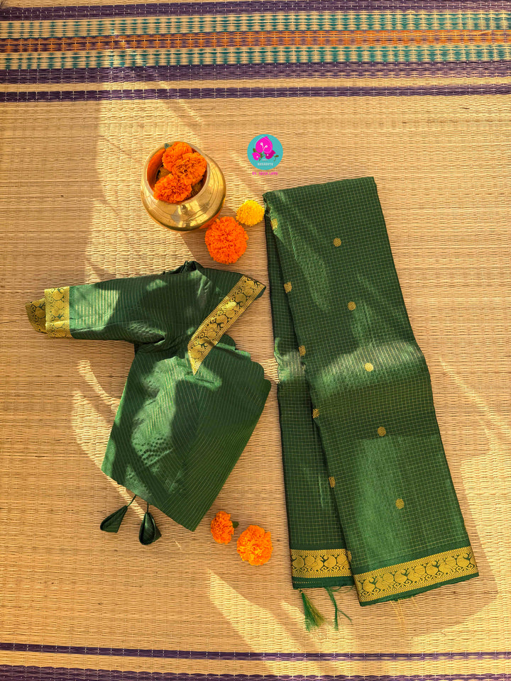 Deep Forest Green Kanchipattu Saree with Shimmering Vaira Oosi & Patterned Blouse