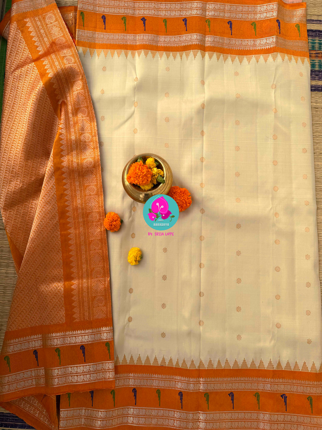 Ivory Sands & Copper Sunsets: Pure Tissue Gadwal with Muniya Grandeur