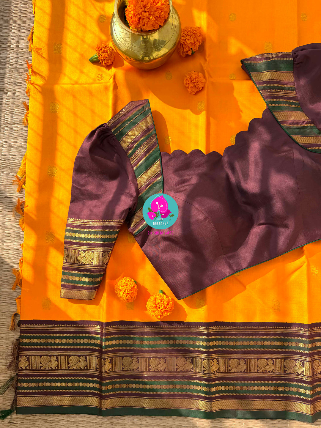A Harvest of Gold: Mustard Yellow Kanchipattu with a Deep Earth-Brown Zari Border