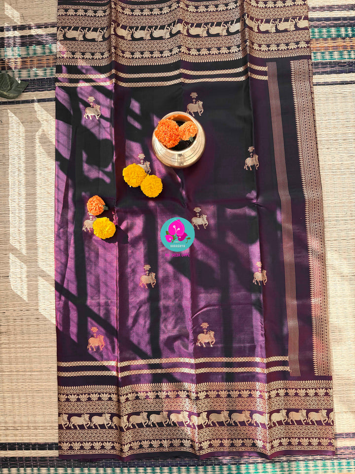 Vintage Majesty: Rich Plum Pure Kanchi Silk Saree in Timeless Antique Zari