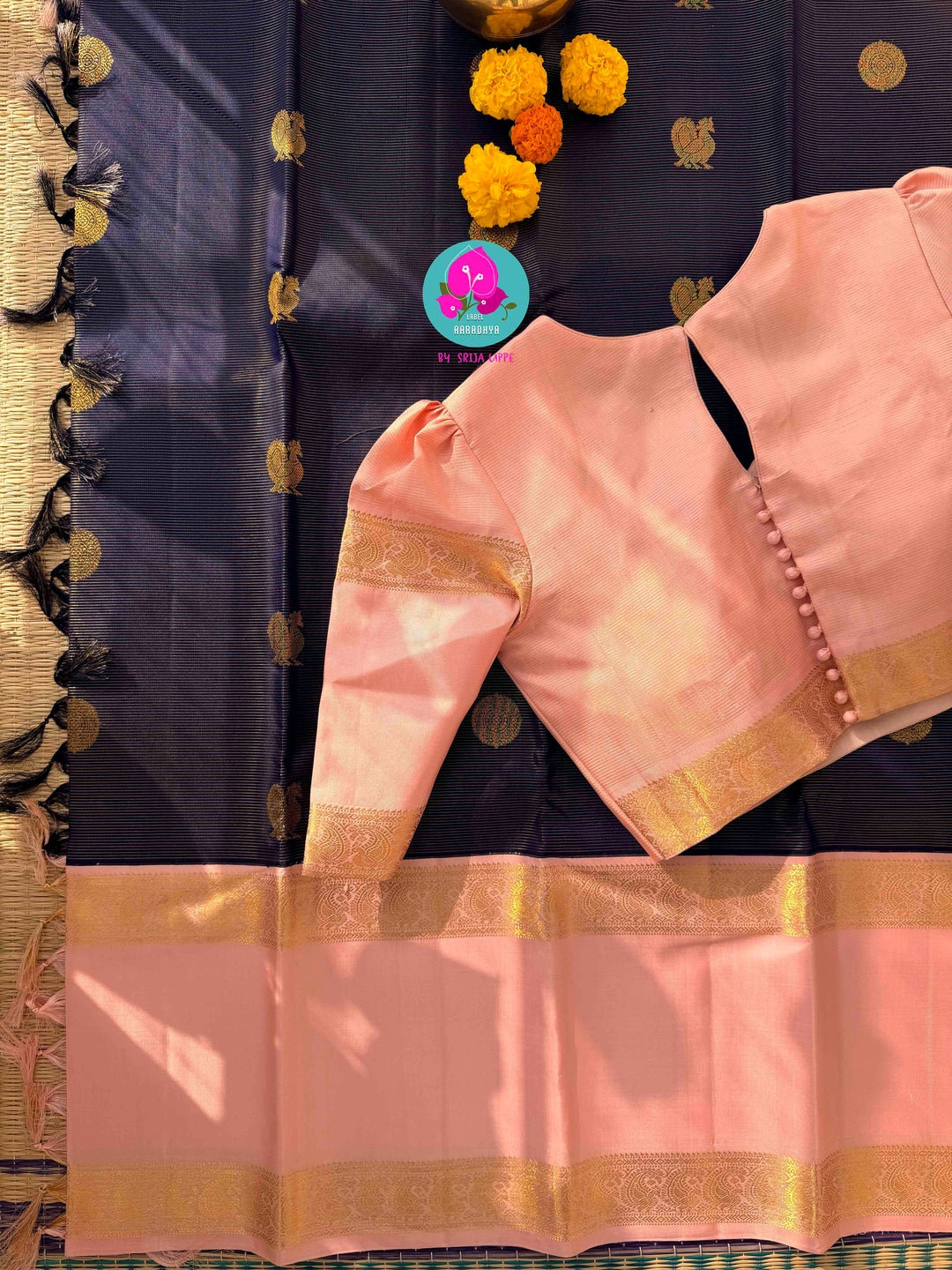 Celestial Dawn: Midnight Navy Pure Kanchi Silk with Gilded Vaira Oosi & Soft Peach Contrast