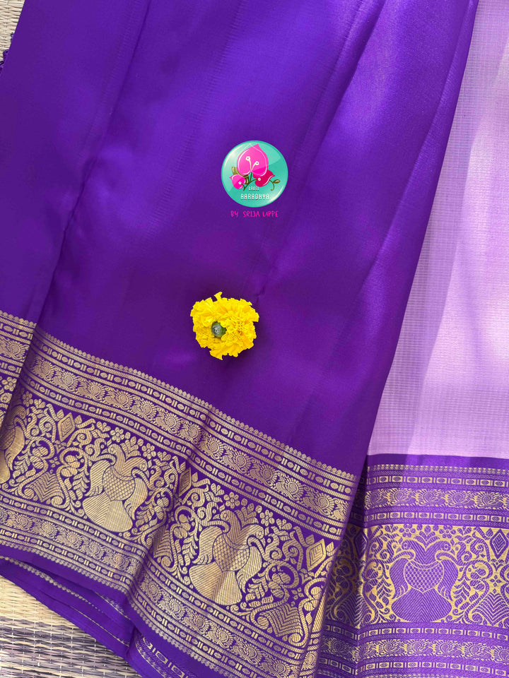 Vintage Romance: Lavender Vaira Oosi Kanchipattu Silk Saree with Imperial Purple Border