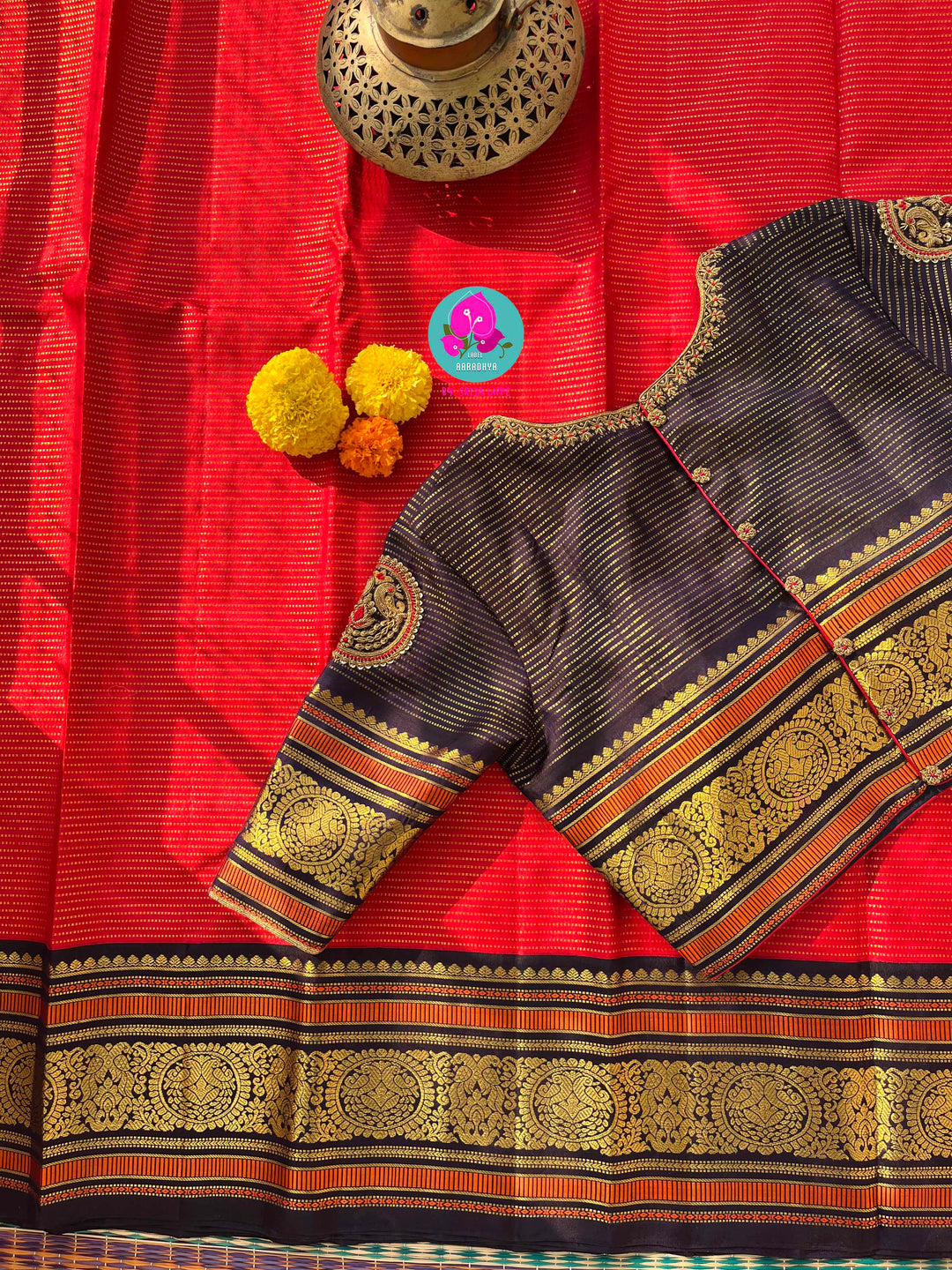 Red Vaira Oosi design Kanchipattu with Vintage Peacock Zari motifs & Embroidered Blouse