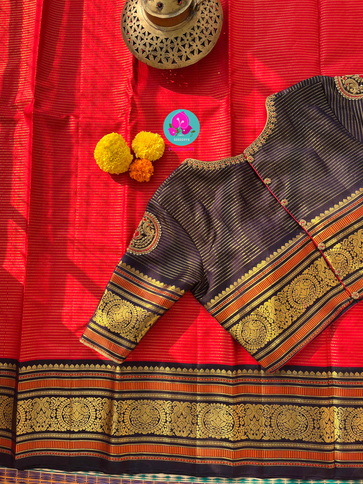 Red Vaira Oosi design Kanchipattu with Vintage Peacock Zari motifs & Embroidered Blouse