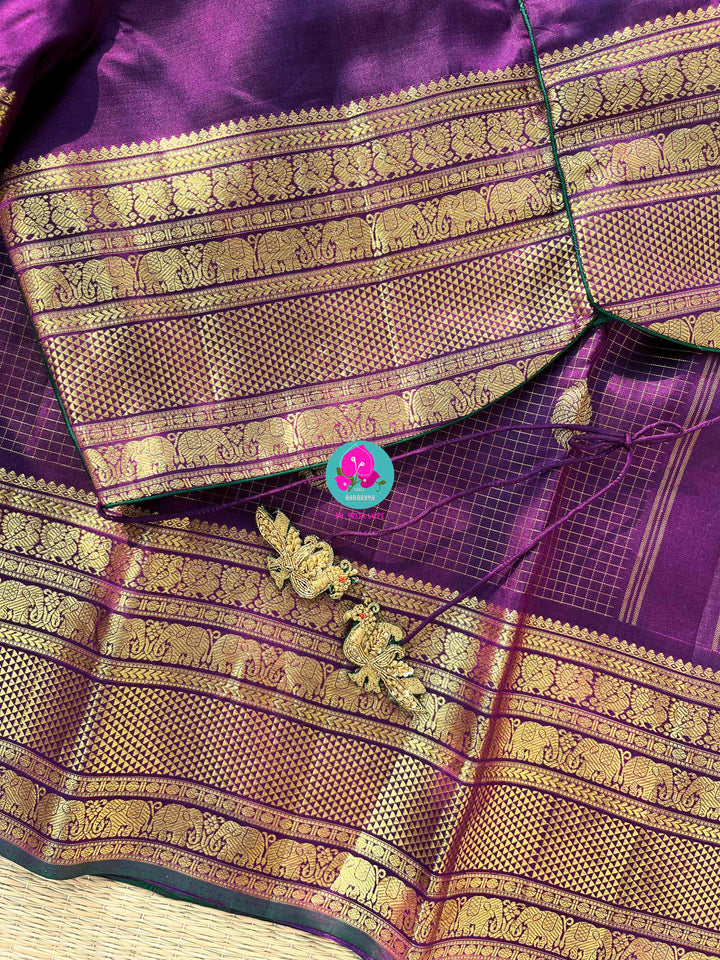 Amethyst Night: Kanchipuram Vaira Oosi Saree with Hand-Embroidered Dual-Tone Blouse