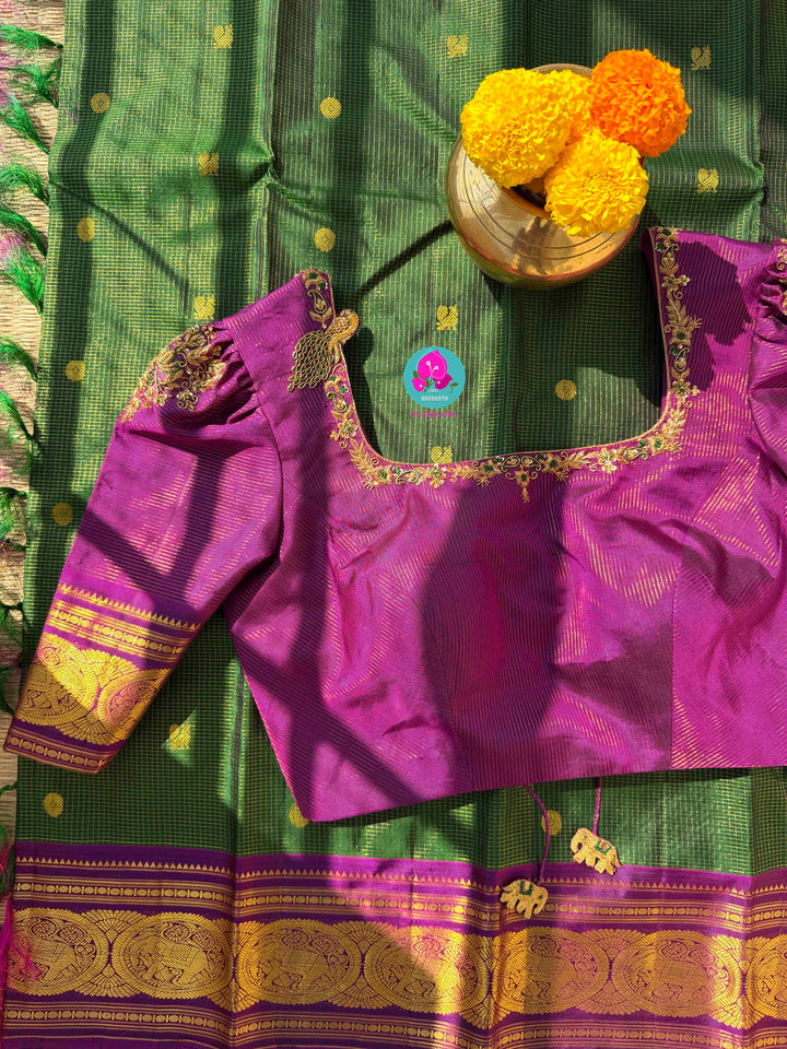 The Royal Garden: Deep Green & Magenta Vaira Oosi Kanchi Silk with Embroidered Peacock Majesty