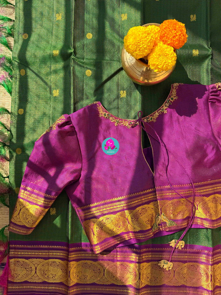 The Royal Garden: Deep Green & Magenta Vaira Oosi Kanchi Silk with Embroidered Peacock Majesty