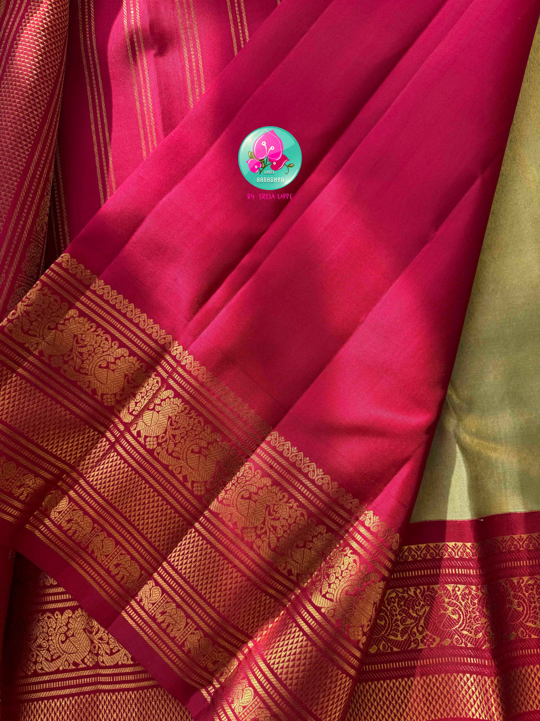 Sophisticated Metallic Muted Splendor: Squirrel Grey 2G Pure Kanchipattu Silk Saree with Crimson Red Border