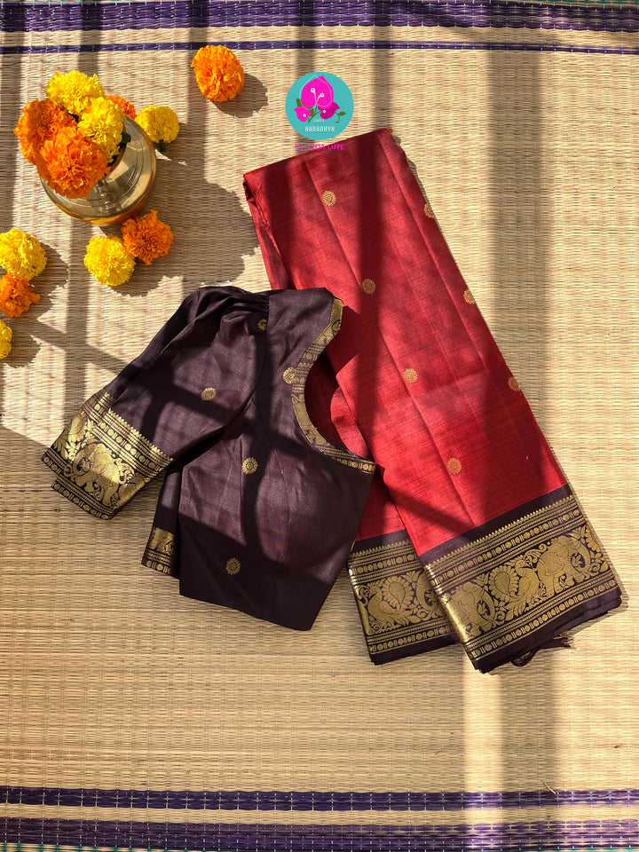 Earth & Elegance: Rustic Maroon Kanjivaram with Deep Brown Contrast