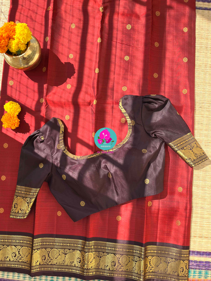 Earth & Elegance: Rustic Maroon Kanjivaram with Deep Brown Contrast