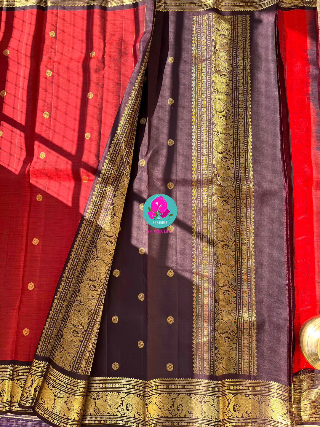 Earth & Elegance: Rustic Maroon Kanjivaram with Deep Brown Contrast
