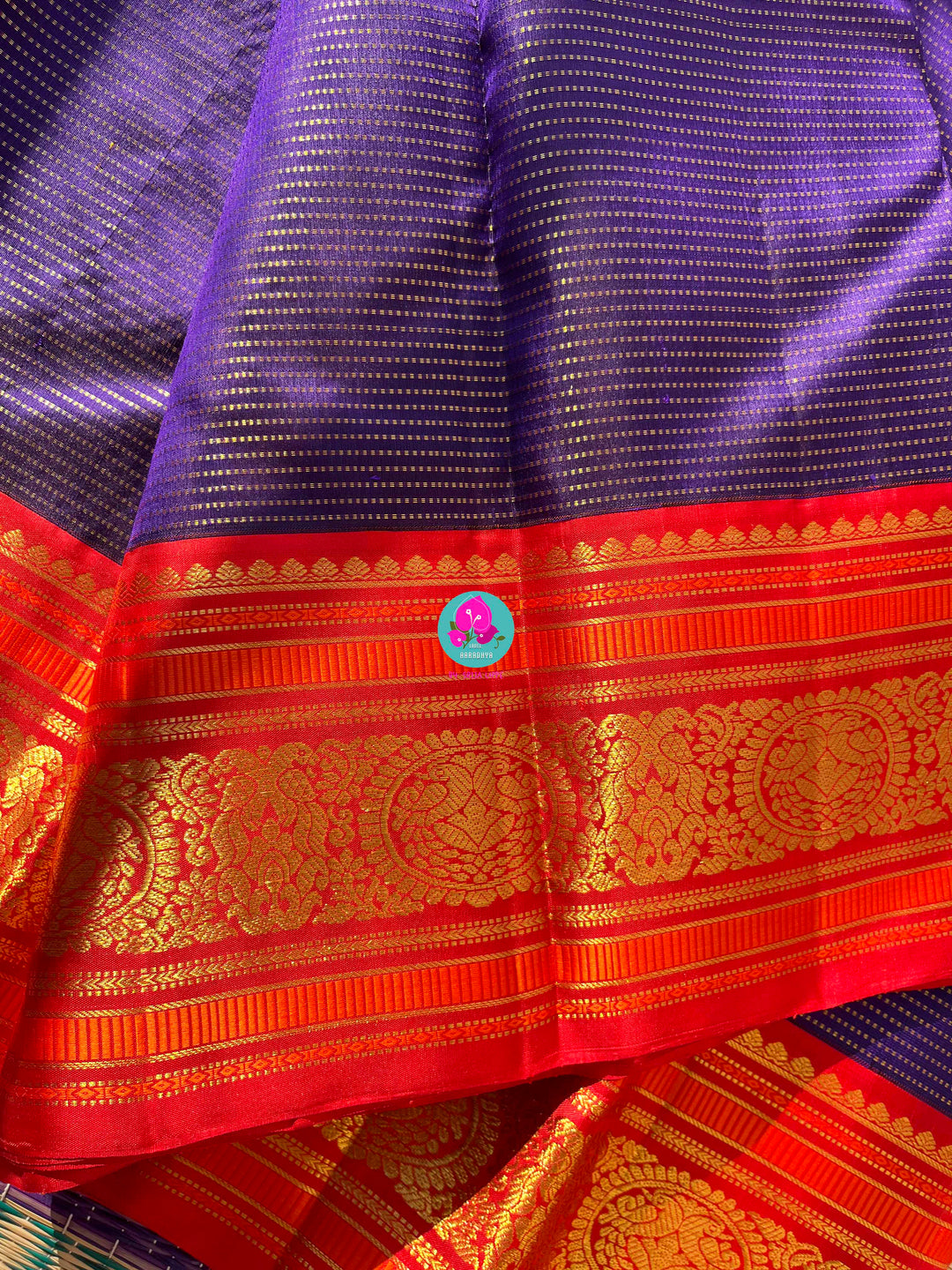 3g zari vaira oosi design traditional vintage peacock border Kanchipattu saree