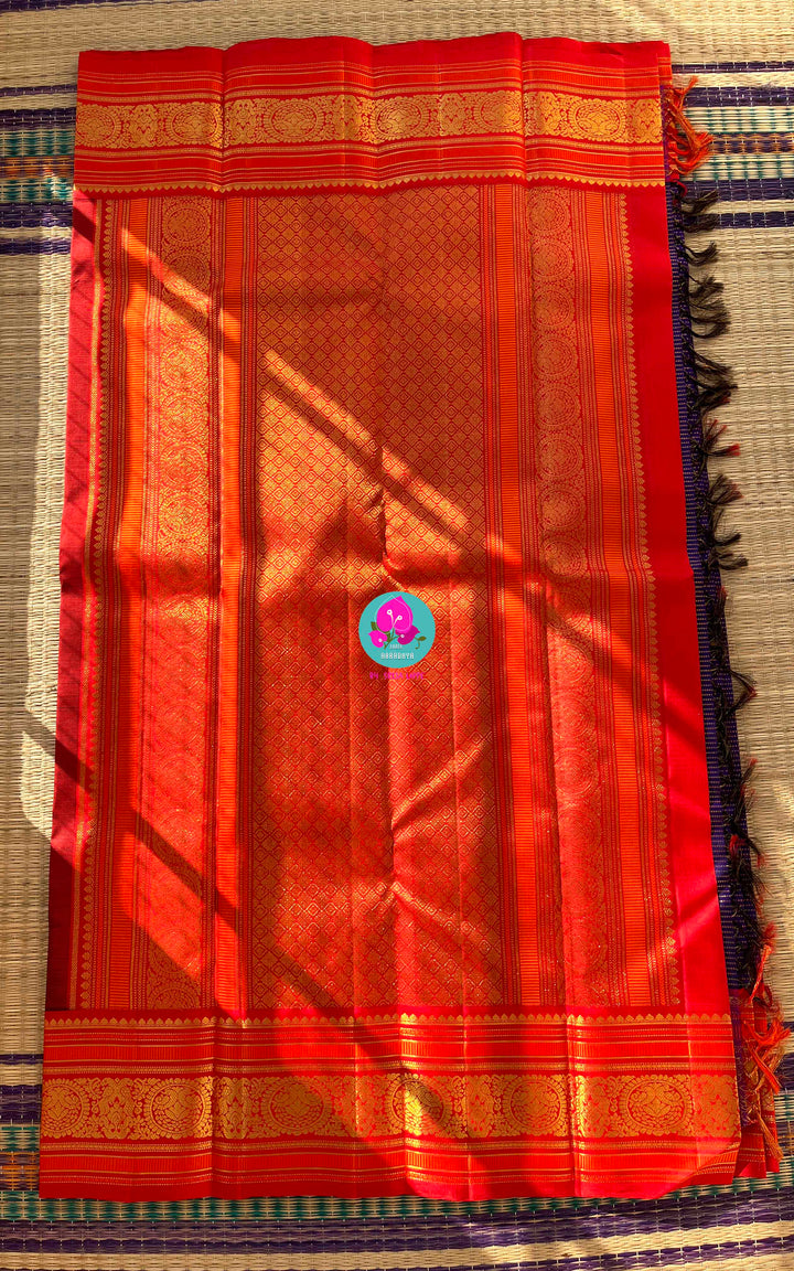 3g zari vaira oosi design traditional vintage peacock border Kanchipattu saree