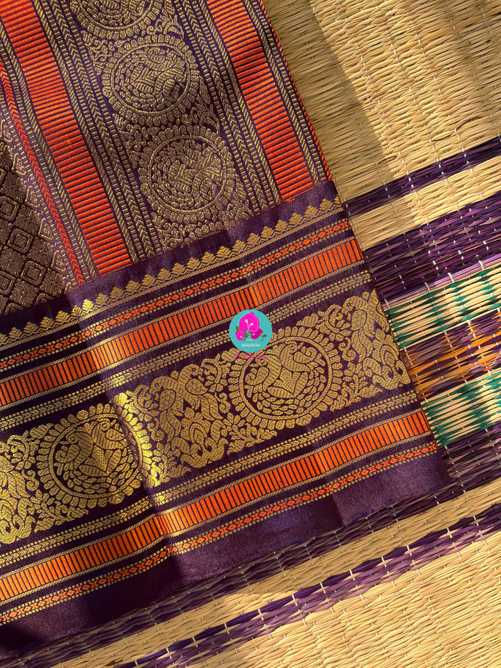 3g zari vaira oosi design traditional vintage peacock border Kanchipattu saree
