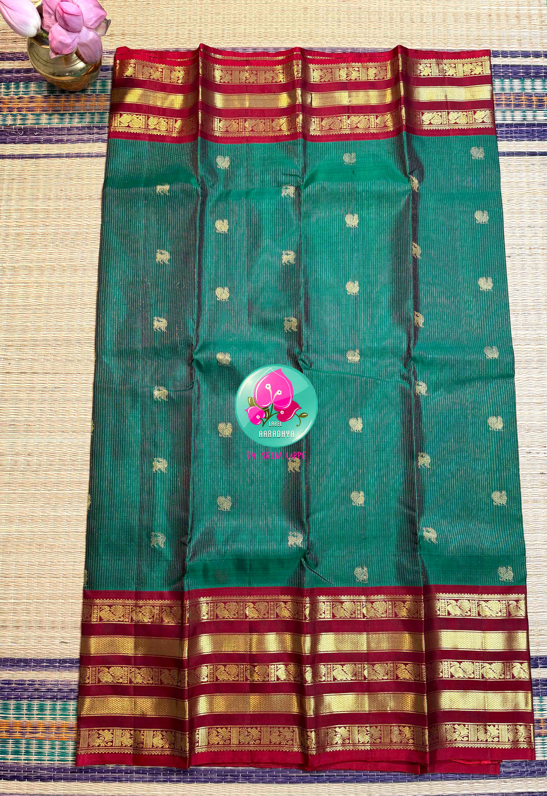 Emerald Enchantment: Pure 2G Kanchipattu with Vaira Oosi & Grand Animal Motifs