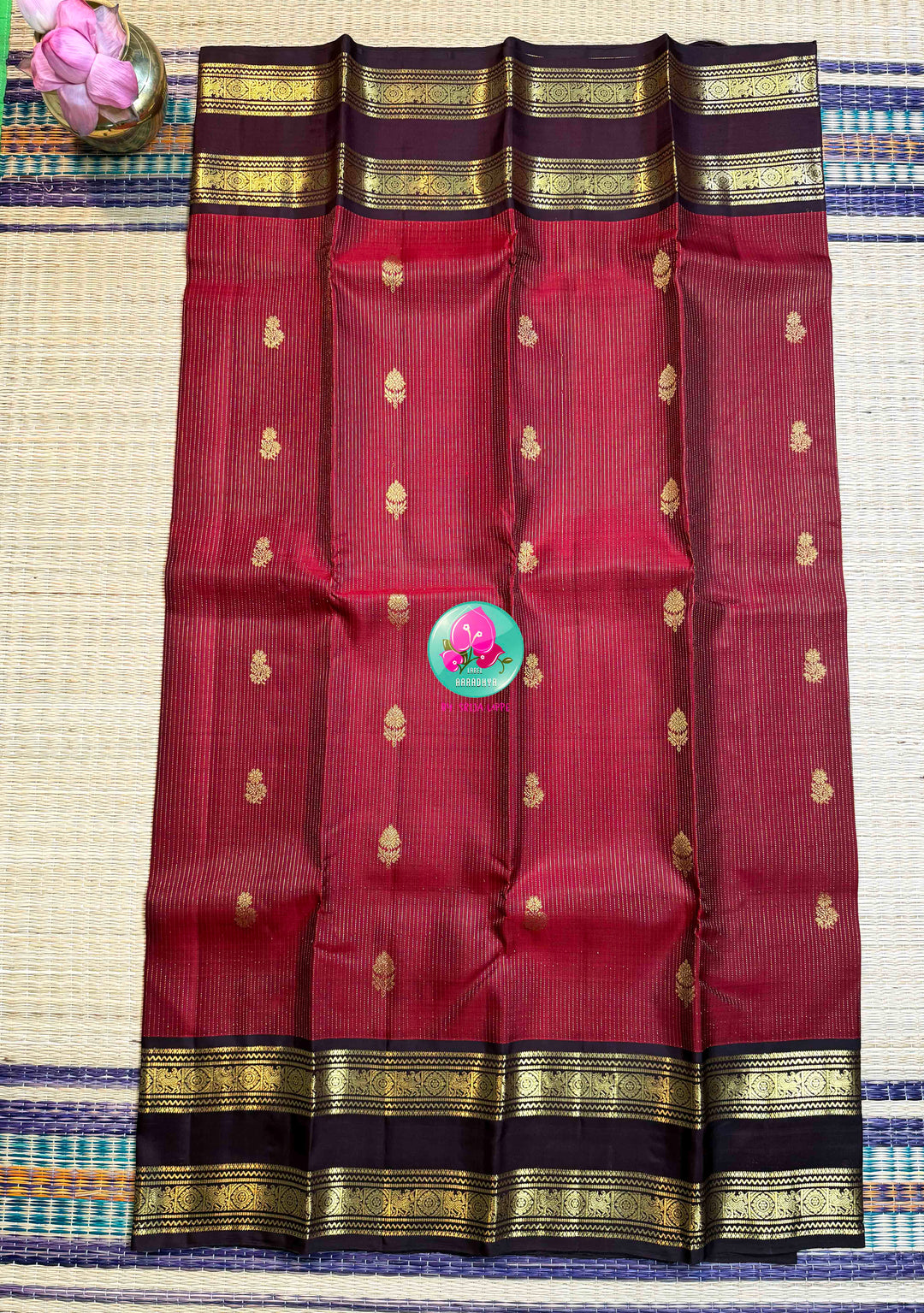 Crimson Earth: Maroon Vaira Oosi Kanchipattu with Vintage Brown Border