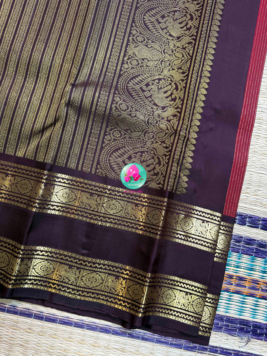 Crimson Earth: Maroon Vaira Oosi Kanchipattu with Vintage Brown Border