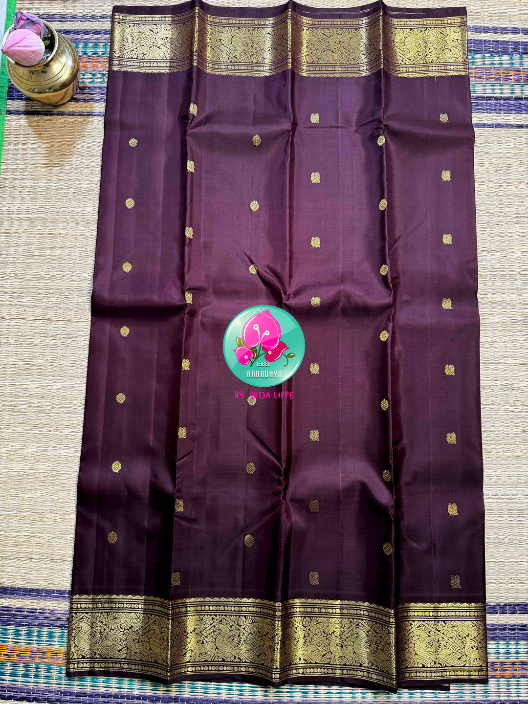 Earthen Majesty: Traditional Dark Brown 2G Pure Kanchipattu Saree