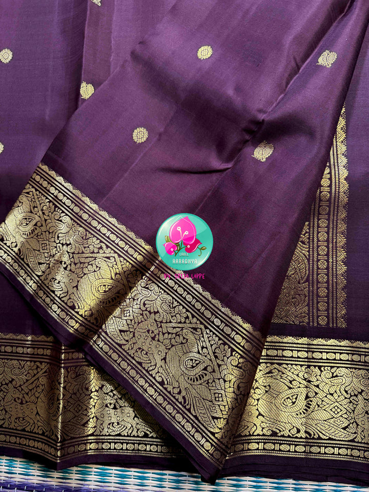 Earthen Majesty: Traditional Dark Brown 2G Pure Kanchipattu Saree