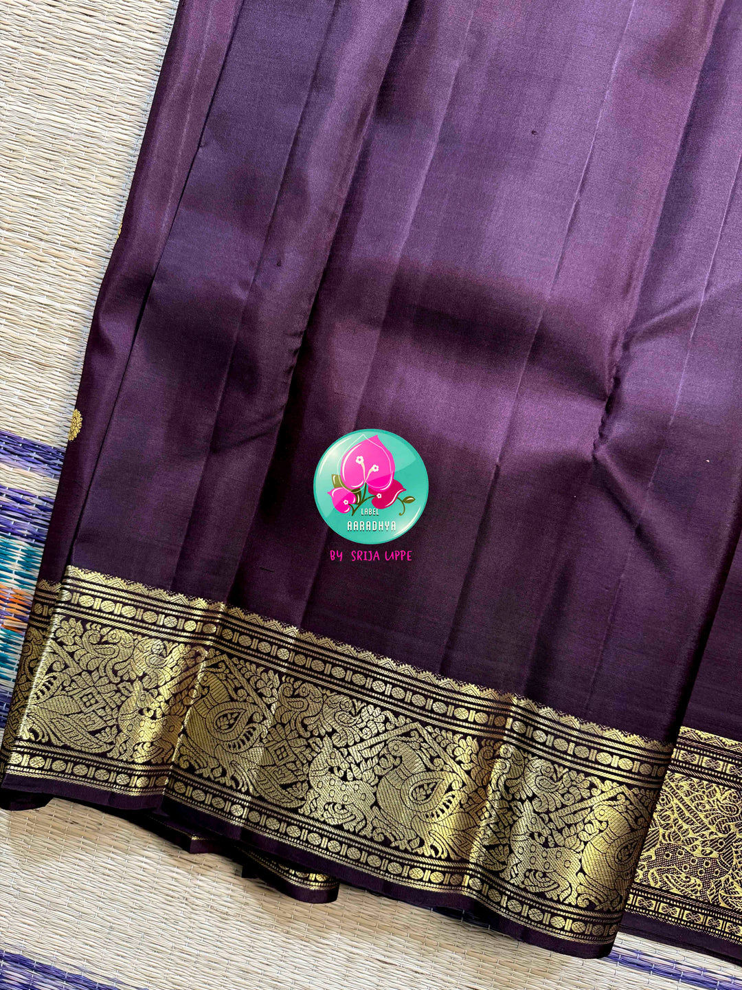 Earthen Majesty: Traditional Dark Brown 2G Pure Kanchipattu Saree