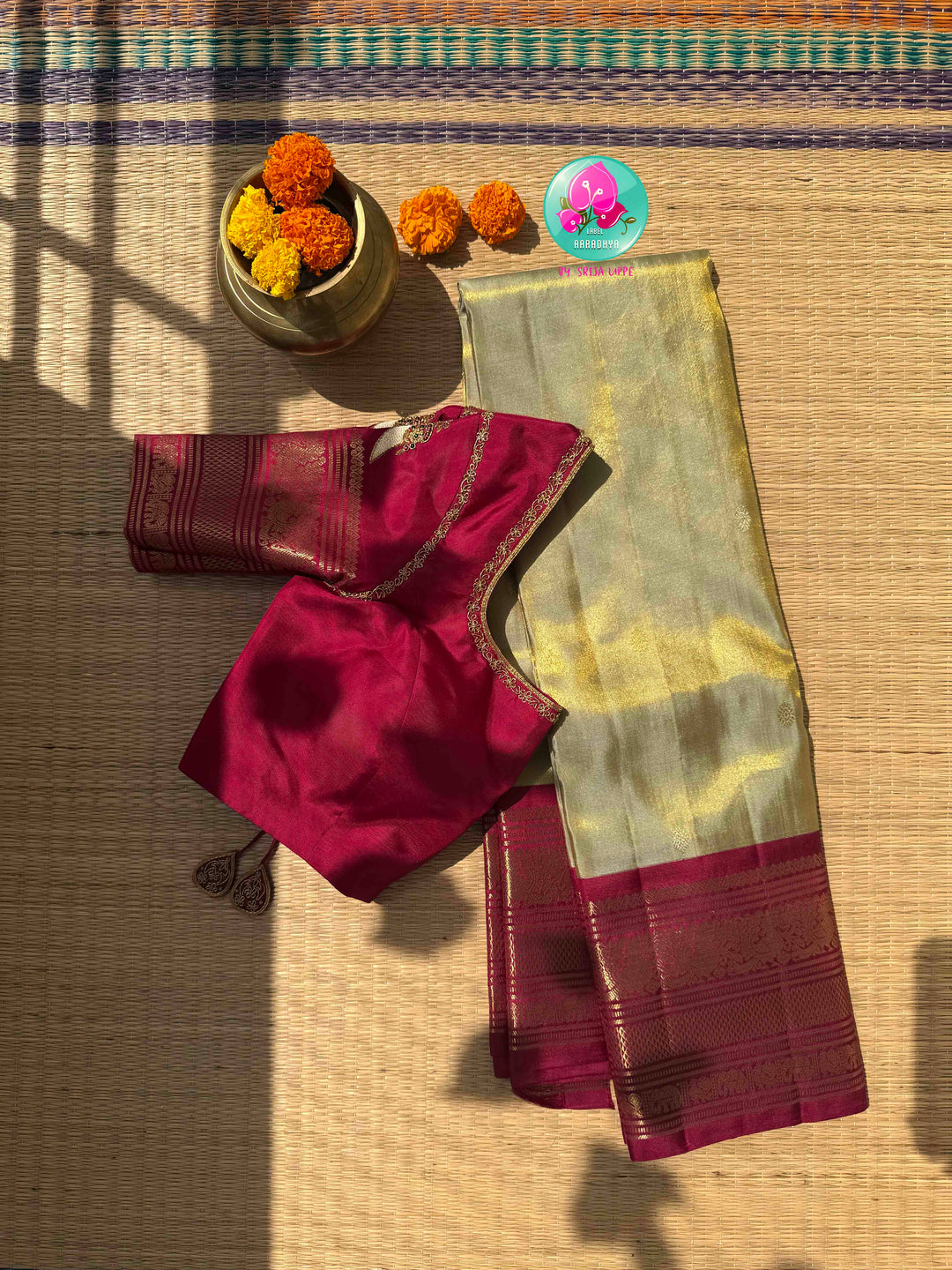 Heirloom Regalia & Metallic Splendor: Squirrel Grey 2G Pure Kanchipattu Silk Saree with Crimson Red Border & Hand-Embroidered Puligoru Blouse