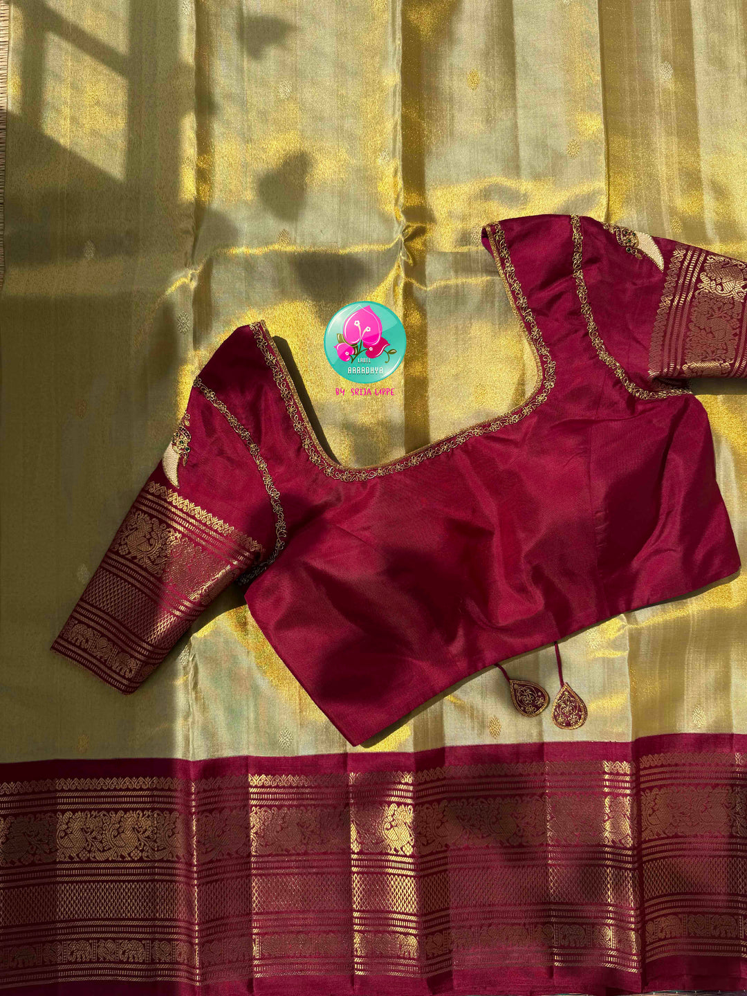Heirloom Regalia & Metallic Splendor: Squirrel Grey 2G Pure Kanchipattu Silk Saree with Crimson Red Border & Hand-Embroidered Puligoru Blouse