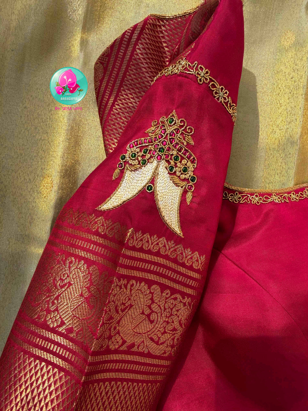 Heirloom Regalia & Metallic Splendor: Squirrel Grey 2G Pure Kanchipattu Silk Saree with Crimson Red Border & Hand-Embroidered Puligoru Blouse